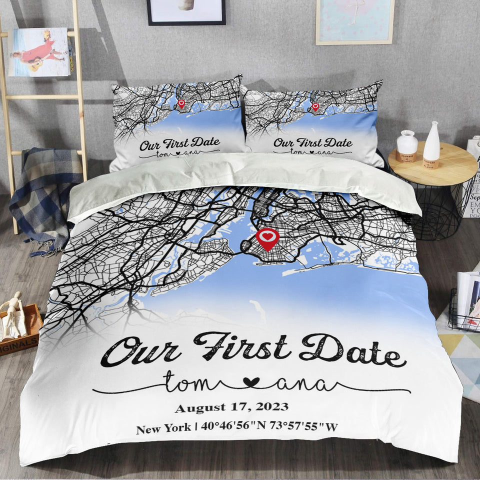 Anniversary Gift for Couple with Maps by Date & Location on Bedding Set